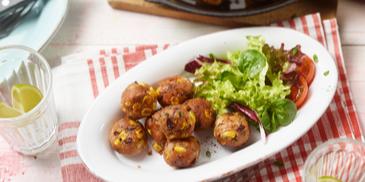 Vegane Tofu-Bällchen mit Kidneybohnen und Mais