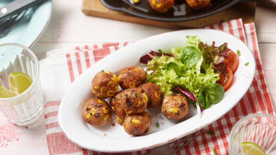 Vegane Tofu-Bällchen mit Kidneybohnen und Mais