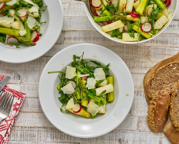 Spargelsalat mit Rucola