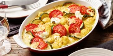 Tomaten-Zucchini-Gratin mit Gnocchi