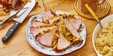 Kasseler mit Zwiebel-Senf-Kruste