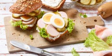 Mehrkornbrötchen mit Fleischwurst