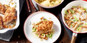 Hähnchenbrust mit Chili-Aprikosen-Kruste und Pilzragout