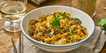 Chinakohlpfanne mit Bandnudeln