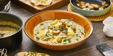 Kärntner Käsenudeln mit Kräuter-Pilz-Creme