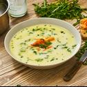 Spargelcreme-Suppe mit Rucola und Lachs