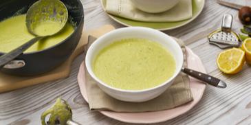 Avocado-Spargelcremesuppe