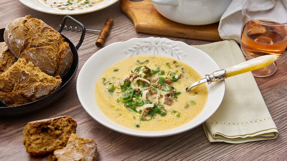 Waldpilzsuppe mit Hackfleisch