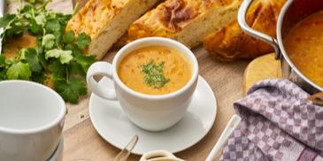 Dal-Suppe (Indische Tomaten-Linsen-Suppe)