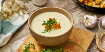 Blumenkohlsuppe mit Croutons