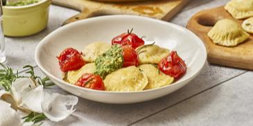 Mangold-Ravioli mit confierten Tomaten