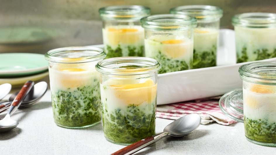 Ei im Glas mit Rahmspinat