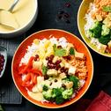 Buddha-Bowl mit fruchtig-scharfer Curry-Sauce