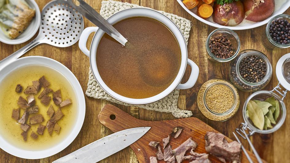 Homemade Rinderbrühe