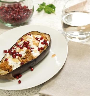 Gefüllte Auberginen mit Couscous und Feigen