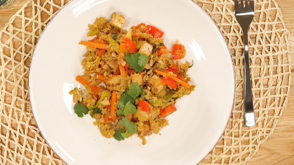 Gebratener Blumenkohlreis asiatisch