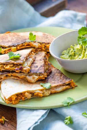 Süßkartoffel-Quesadilla mit Guacamole