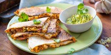 Süßkartoffel-Quesadilla mit Guacamole
