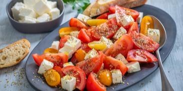 Tomatensalat mit Schafskäse