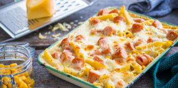 Nudel-Gratin mit Würstchen Rezept