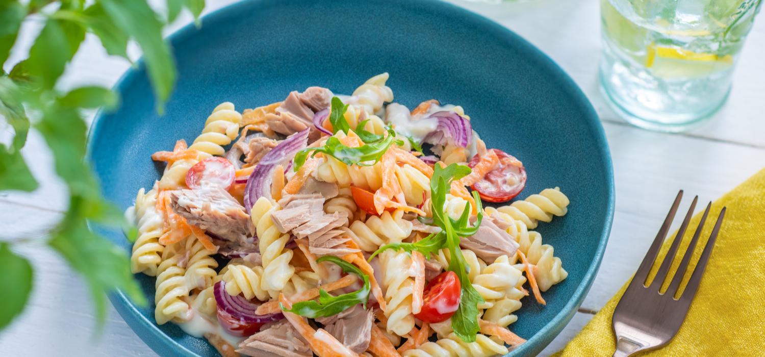 Nudelsalat mit Rucola und Thunfisch