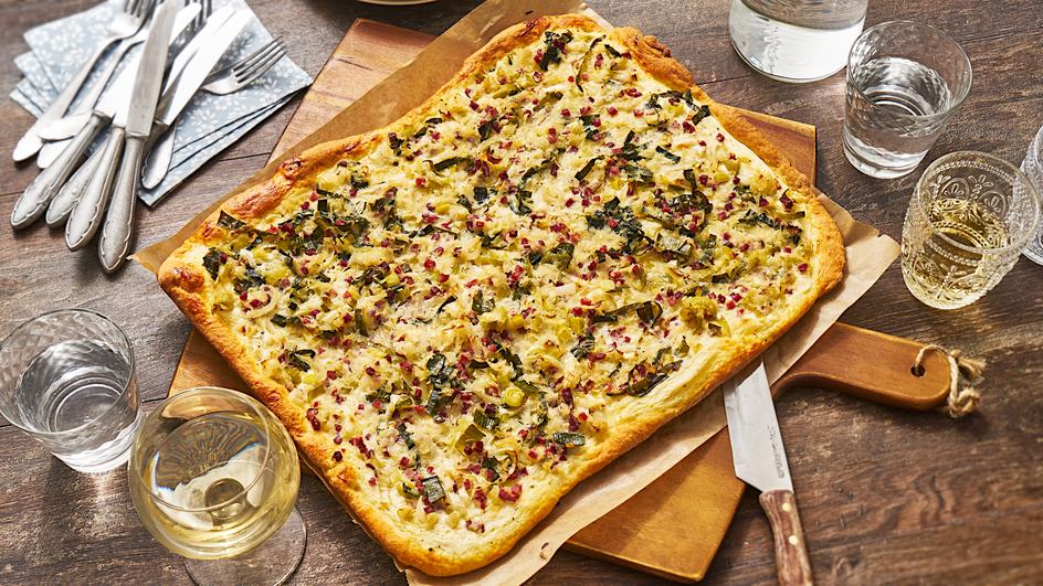 Zwiebelkuchen auf Quarkölteig