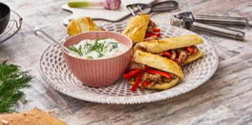 Pfannen-Gyros Mykonos mit Tzatziki