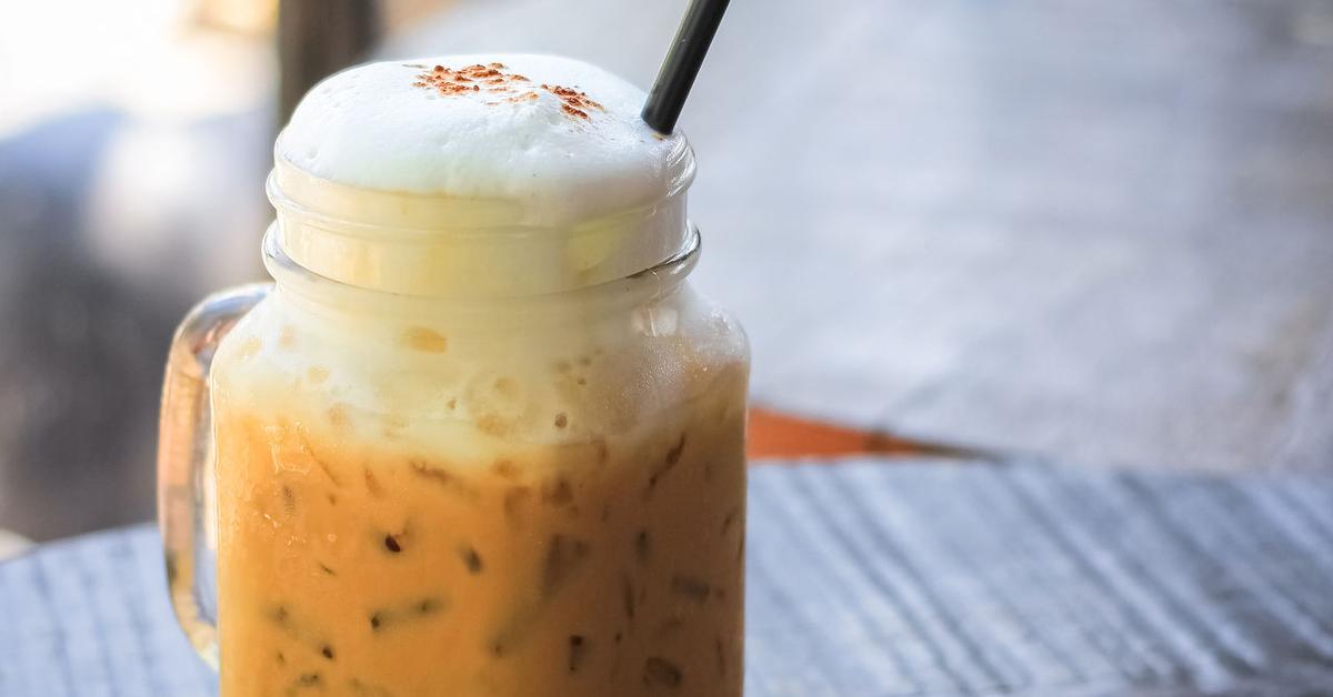 Mason Jar Shake by Seattle’s Best Coffeeᵀᴹ with 6th Ave Bistro coffee, topped with cinnamon, served in a mason jar.