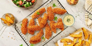 Chicken Nuggets und Kartoffel-Wedges im Airfryer