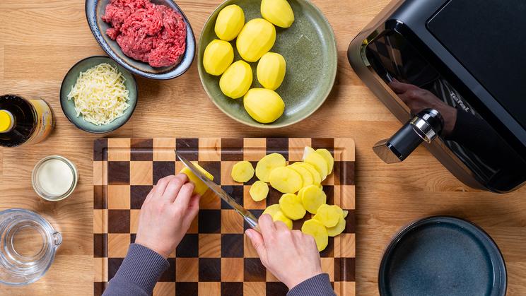 Ofen-Kartoffeln mit Hackfleisch im Airfryer