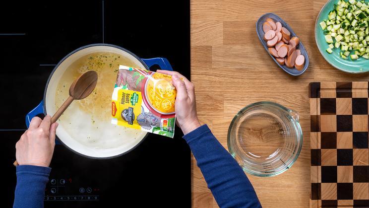 Dino Futter Suppe