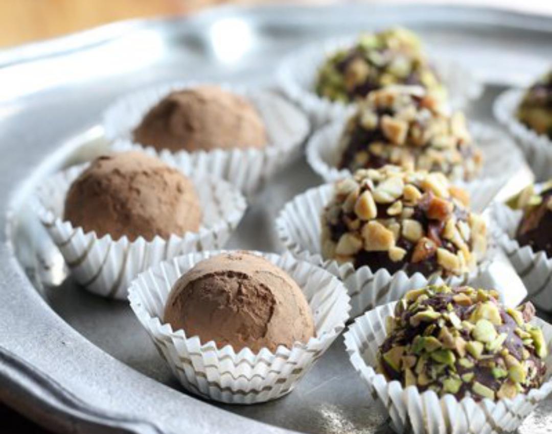 Blissful Sweet Cream Chocolate Truffles