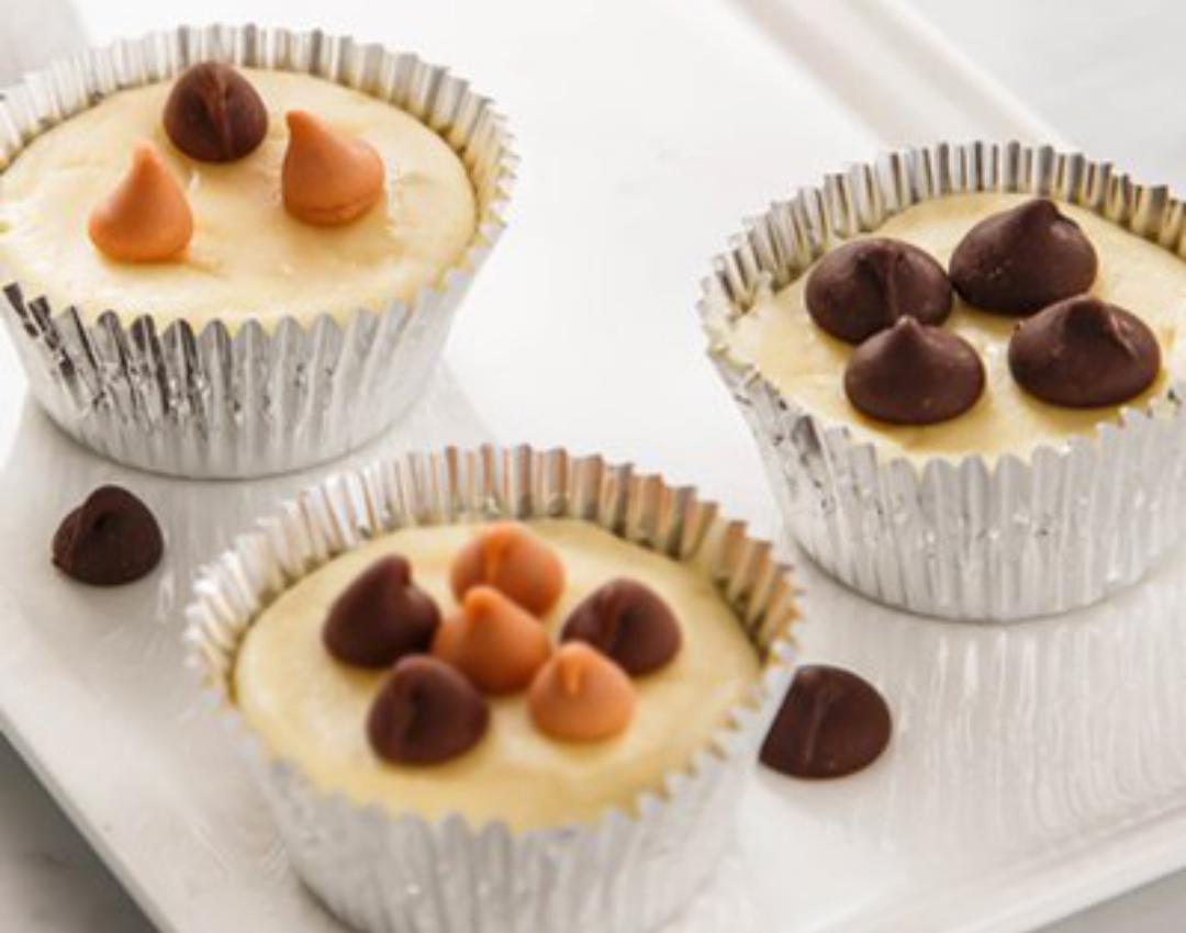 Mini Cheesecake Recipe - Saving Room for Dessert