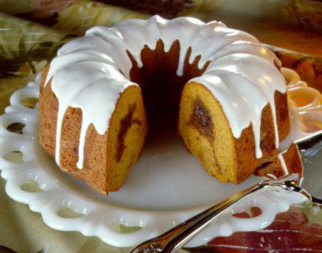 Sour Cream Pumpkin Bundt Cake Libbys® 5405