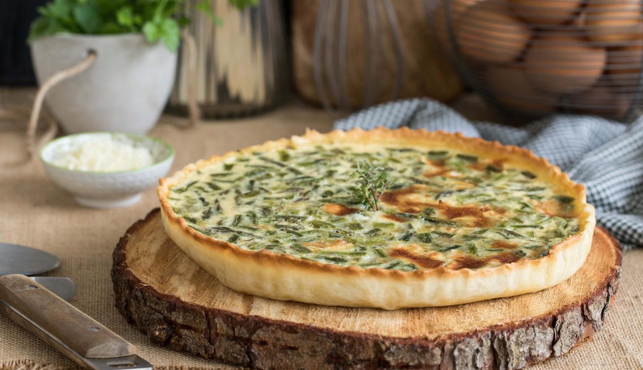 Tarta de espárragos y queso de cabra