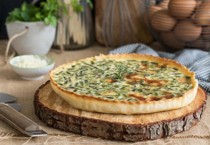 Tarta de espárragos y queso de cabra