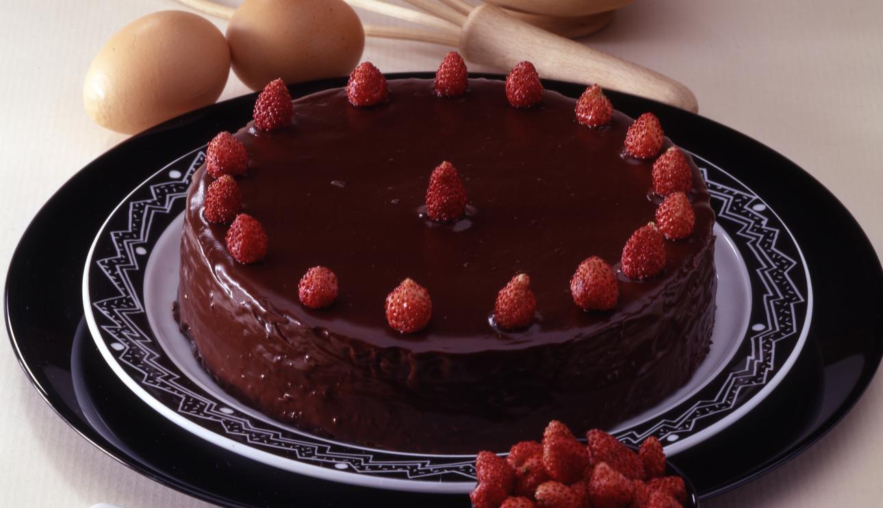 Pastel de trufa y fresitas