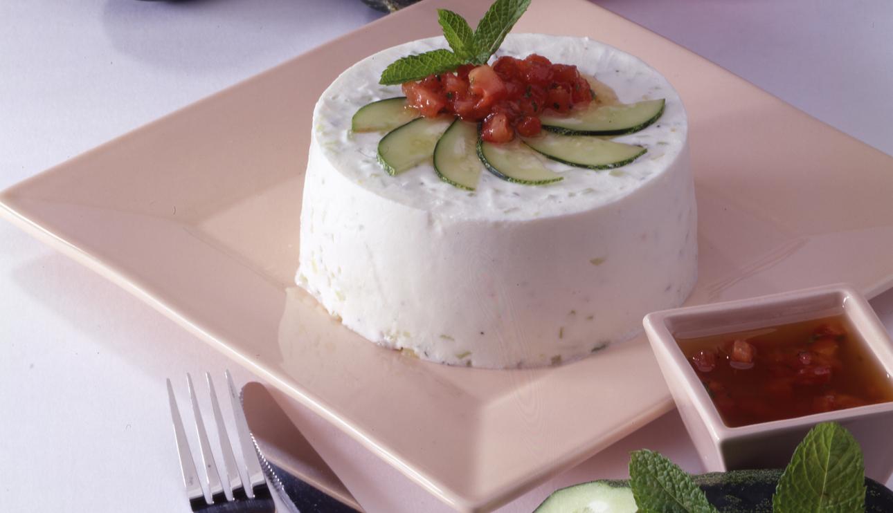 Bavarois de yogur y pepino a la menta