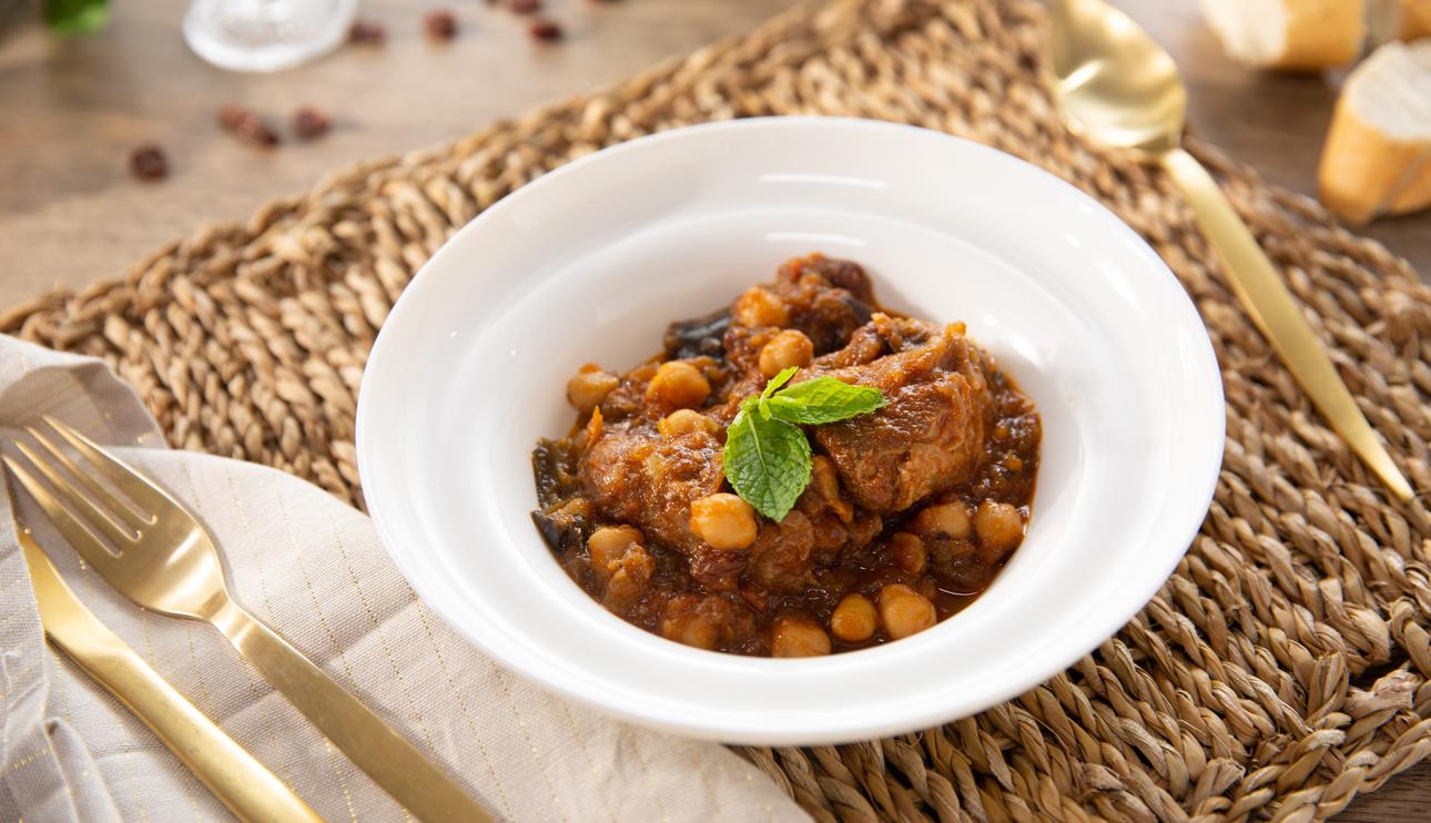Estofado de cordero con garbanzos