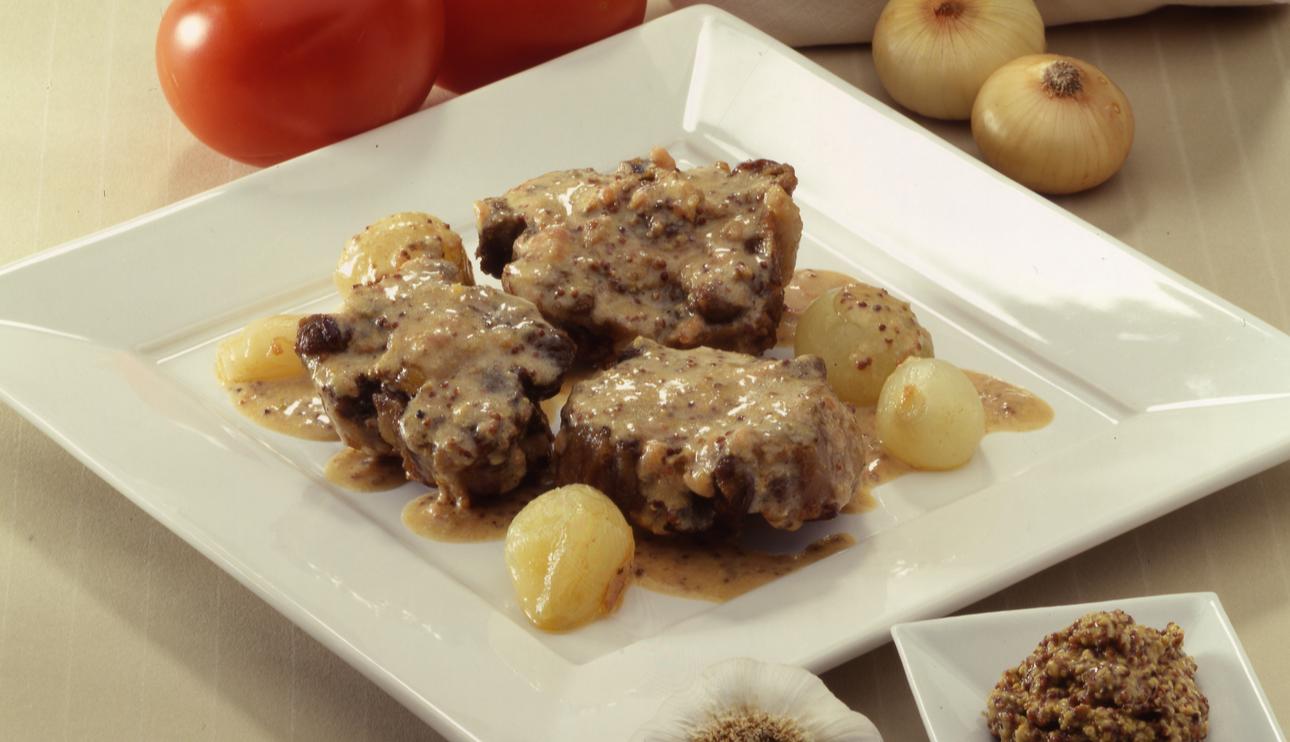 Rabo de ternera con salsa de mostaza