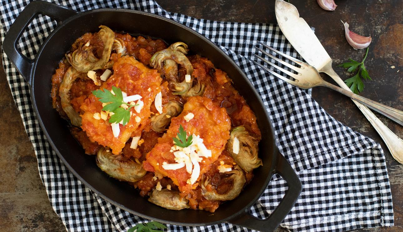 Bacalao con tomate y azafrán