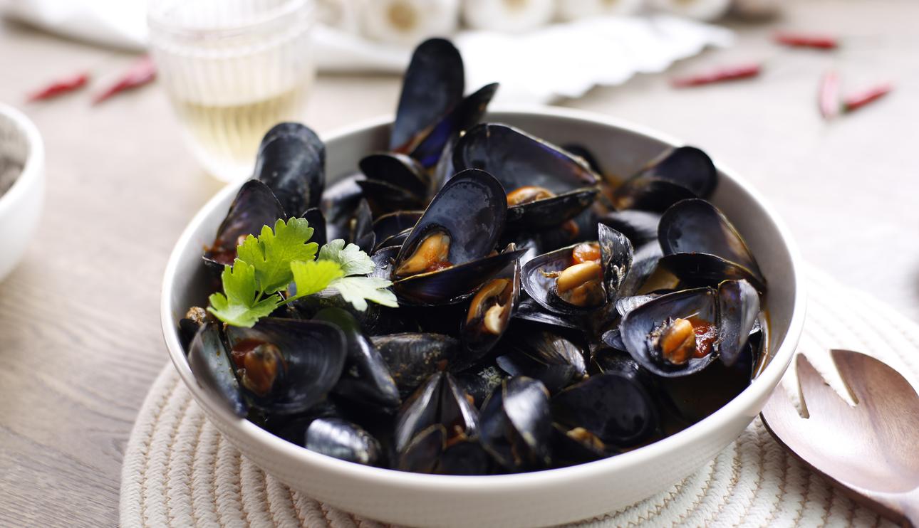 Mejillones picantes con tomate