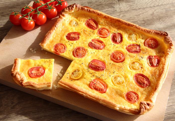 Tarta de tomate, queso y tomillo
