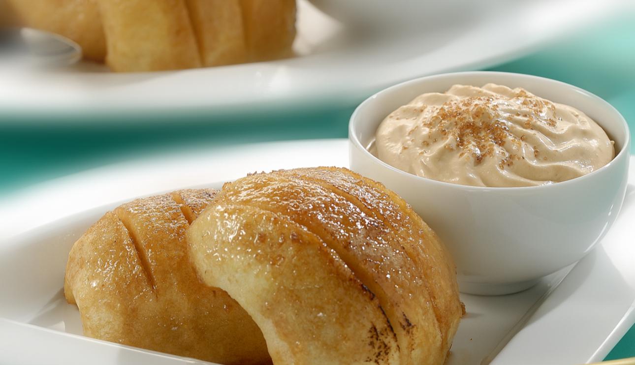 Manzanas al horno con crema de caramelo