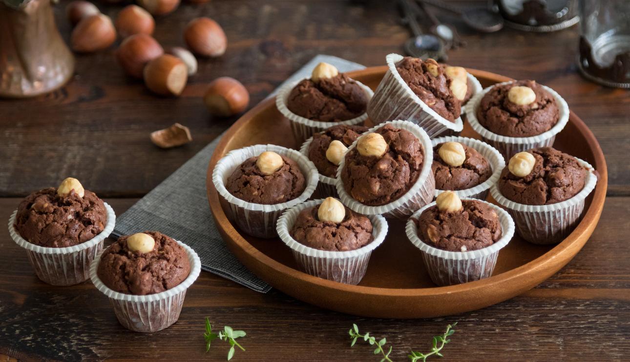 Mini magdalenas de chocolate con avellanas
