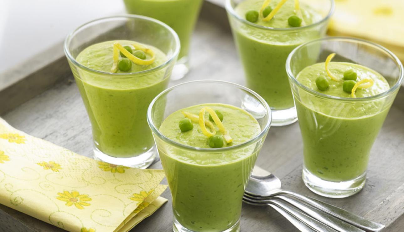 Chupitos de crema de guisantes al limón