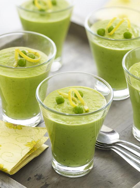 Chupitos de crema de guisantes al limón