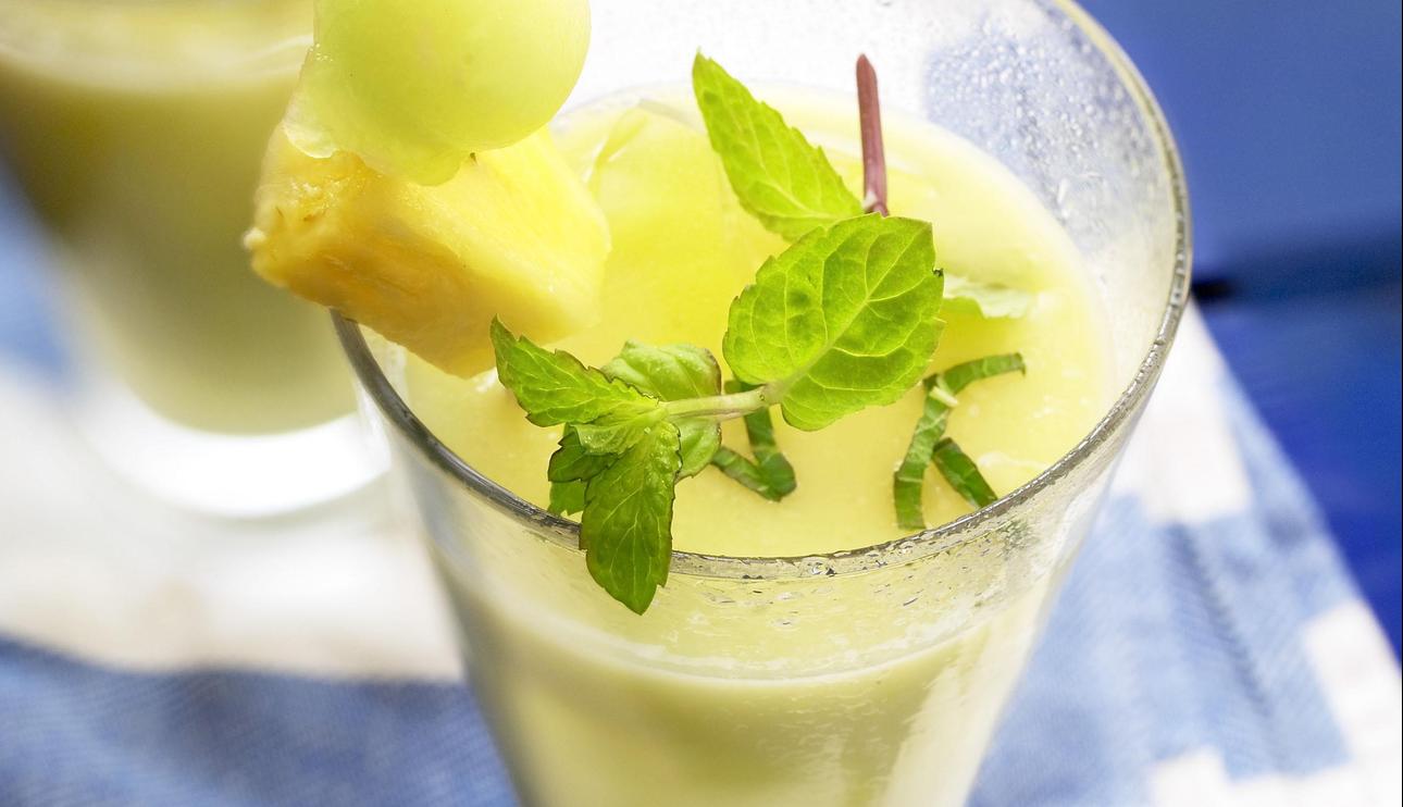 Sopa de melón y piña con yogur