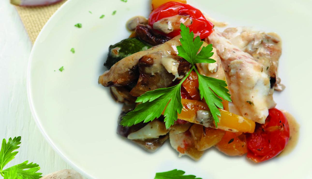 Dorada con salsa de setas y verduras