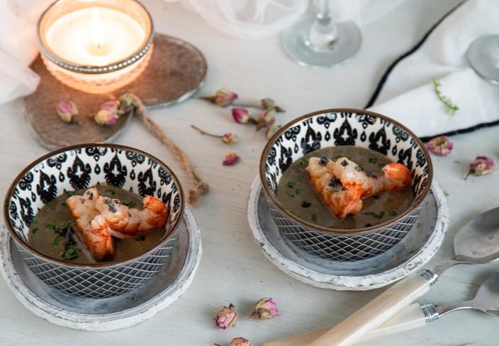 Crema de alcachofas y gambas